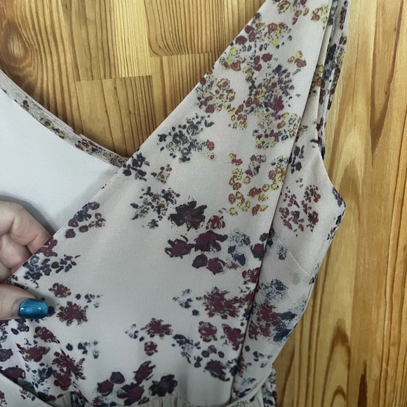 Aritzia Wilfred Beaune light pink floral wrap midi dress (size XS) - Picture 6 of 11